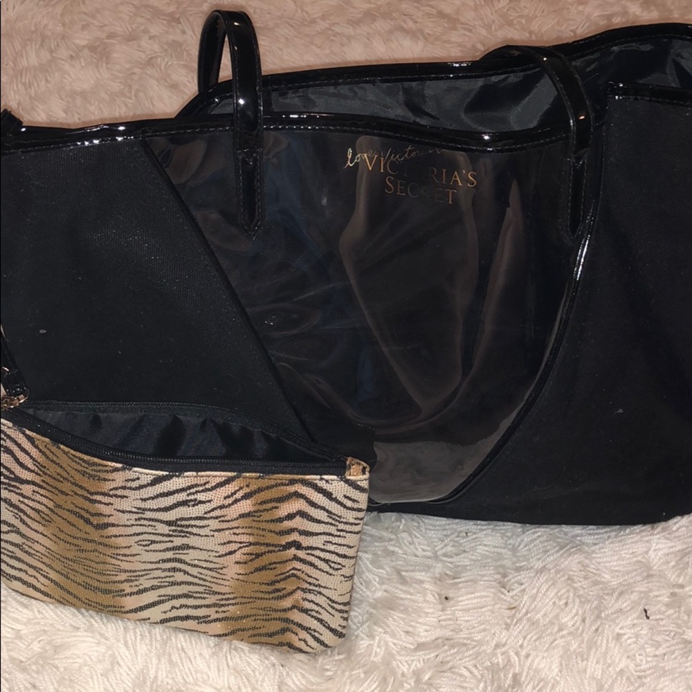 FREE w/ $75 purchase! Victoria Secret Tote